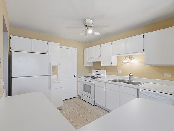 5th image of 4980 Kimball Hill Dr APT C2