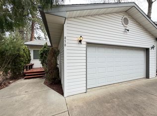 858 N Government Way, Coeur D Alene, ID 83814