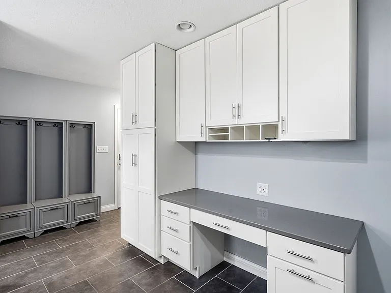 71 Forest Ave — Photo 30