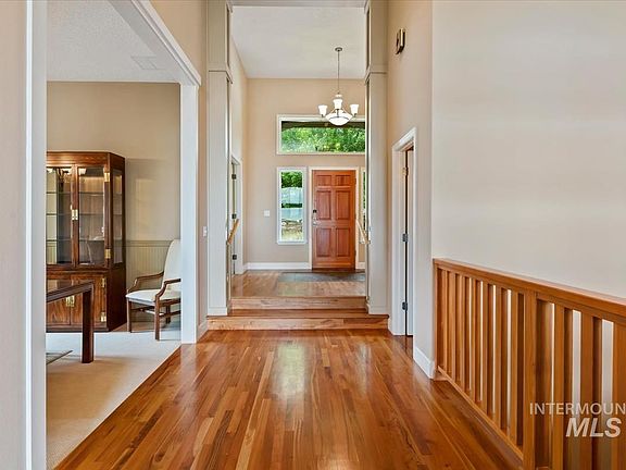 5th image of 2168 S Ridge Point Way