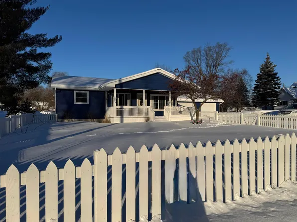 440 Quarter St, Gladwin, MI 48624