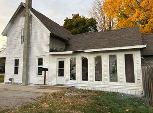 417 S Center St, Hartford, MI 49057