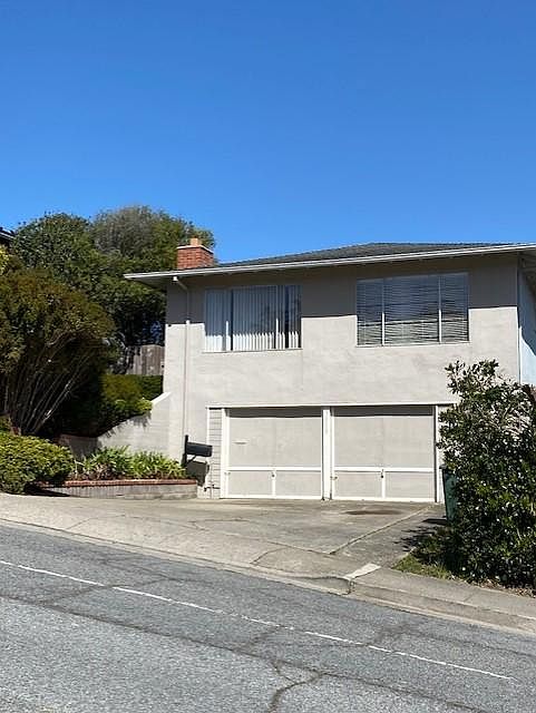 1st image of 3010 Fleetwood Dr