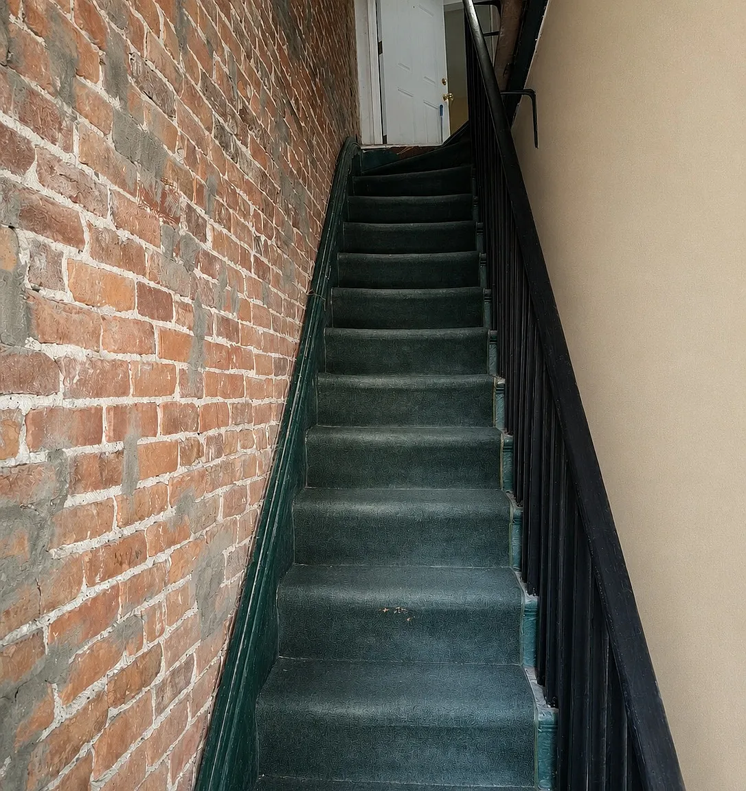 2 bed, 1000 sqft, $1,400 — Photo 3
