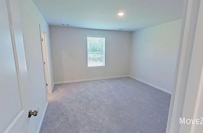 161 Davis Dr — Photo 24