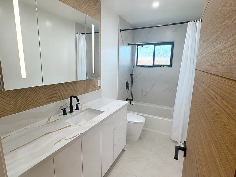 22262 Buena Ventura St — Photo 11