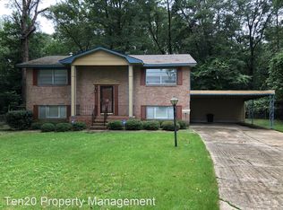 6 Clausen Dr, Columbus, GA