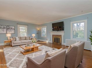 1129 E Meadow Rd, Eden, NC 27288