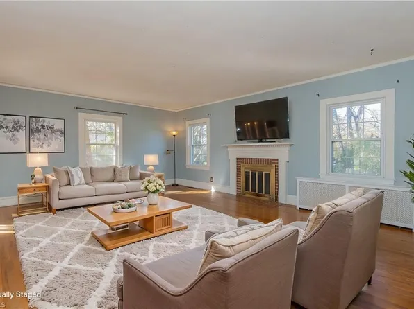 1129 E Meadow Rd, Eden, NC 27288