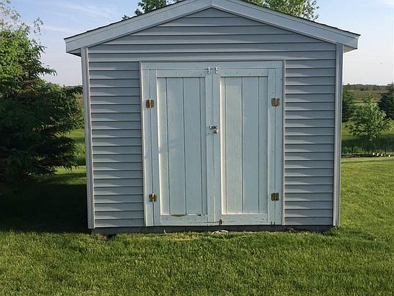 5th image of 133 Charlotte Dr
