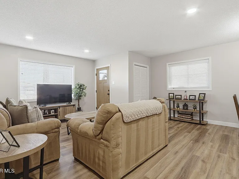 4873 McGregor Dr — Photo 13