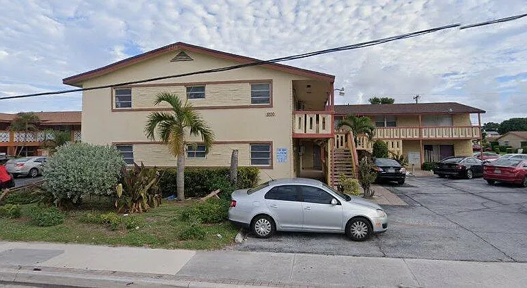 1200 Blue Heron Blvd W #5 — Photo 17