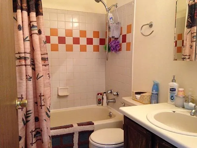 Upstairs Bathroom