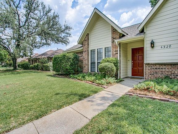 3rd image of 4528 Cleveland Dr