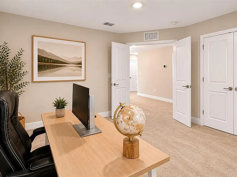 10009 Surrey Rose Dr — Photo 35