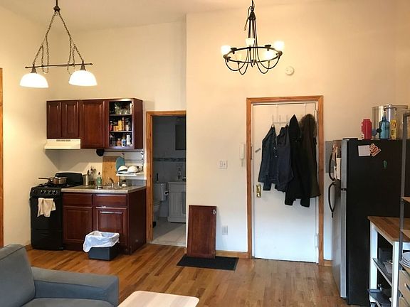 3rd image of 132 Graham Ave #3C