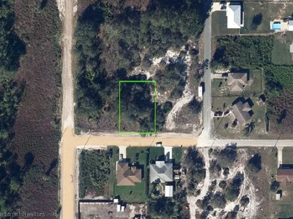 102 Farrell Dr NE, Lake Placid, FL 33852