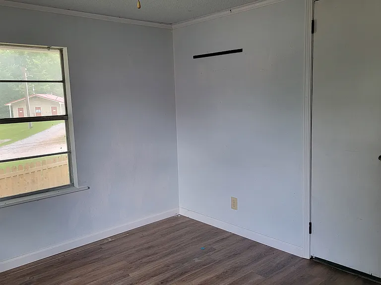 1024 Park Ave — Photo 7