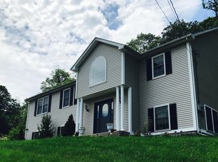 183 Archer Rd, Mahopac, NY 10541