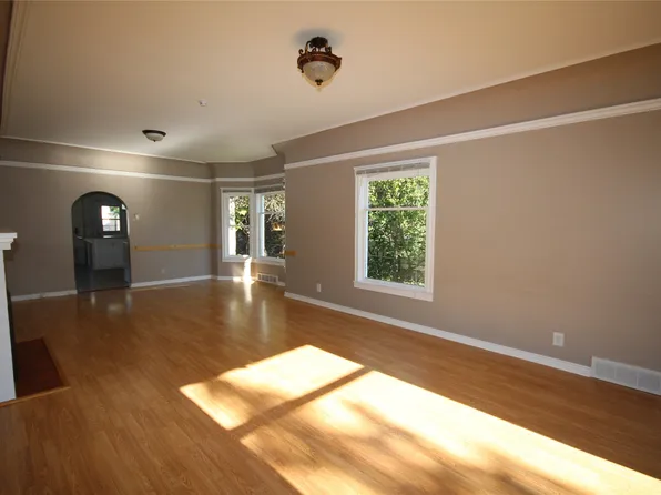 527 2nd Ave W, Kalispell, MT 59901