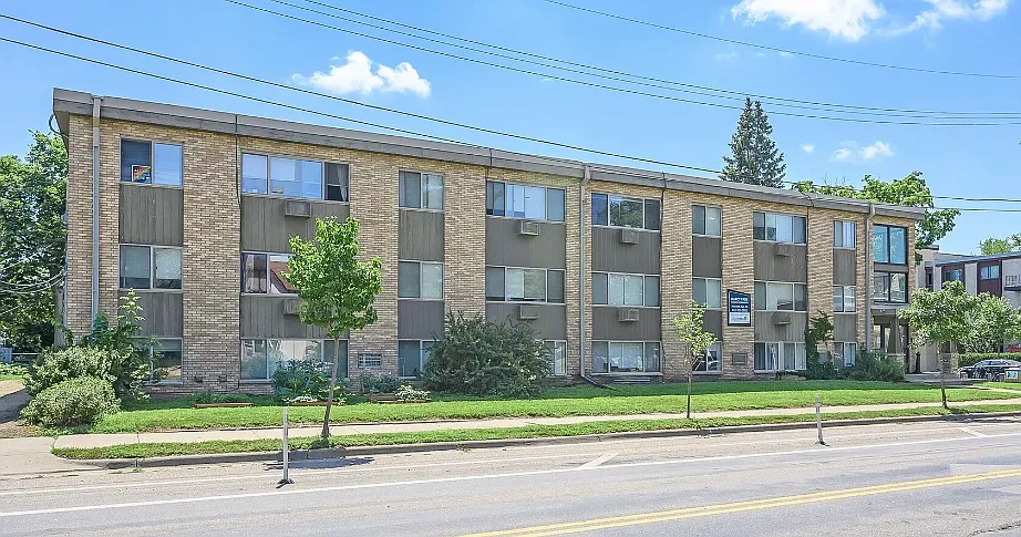 710 10th Ave SE #10