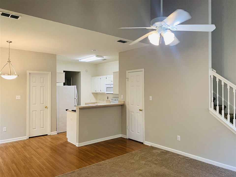 1st image of 2225 Pine Landing Ct