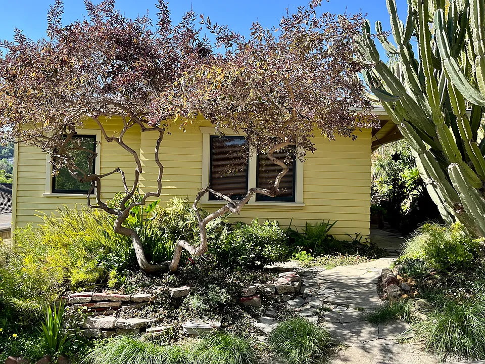 2232 Loma Vista Pl