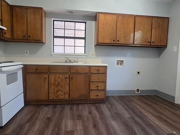 3rd image of 1974 S Riverview Cir