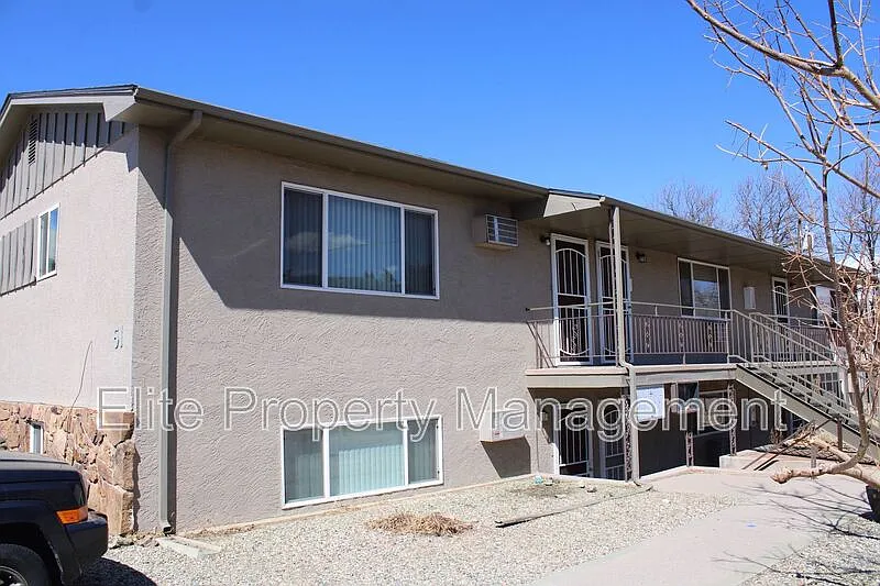 1 bed, 1.0 bath, 700 sqft, $995 — Photo 1