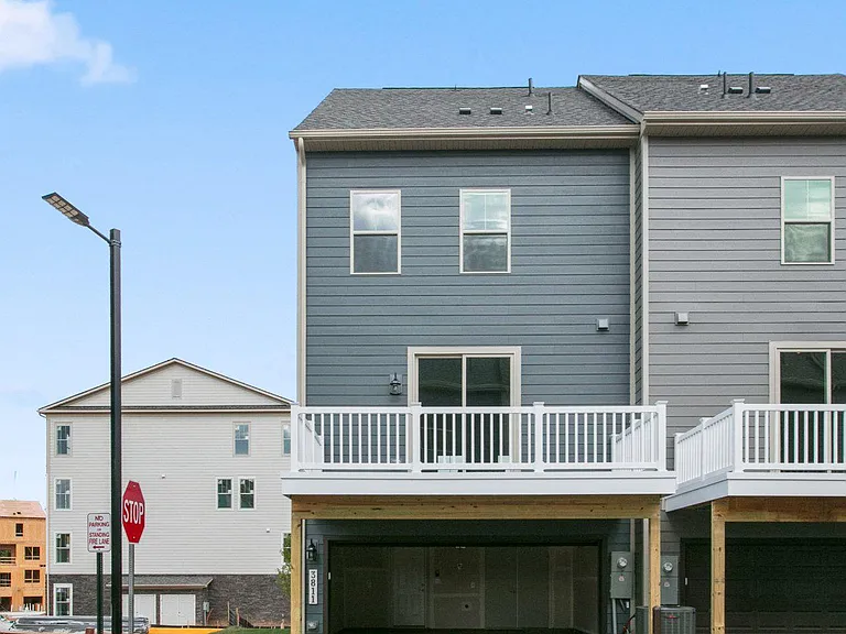 3811 Shale Ridge Rd — Photo 2