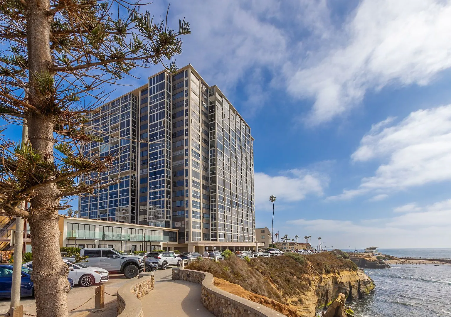 Stunning Oceanfront Living at La Jolla's Iconic 939 Coast, Fully Furnished! — Photo 1
