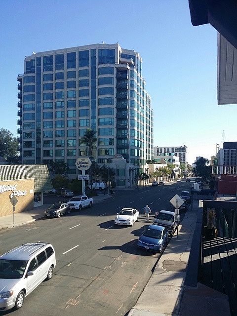 2nd image of 2642 5th Ave APT 1