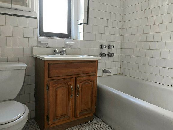 5th image of 735 W 183rd St APT 4A