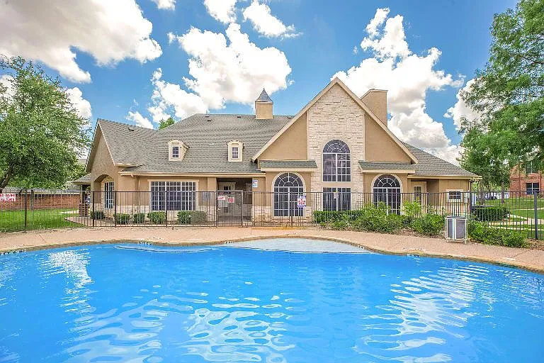 LBJ Garden Villas — Photo 8