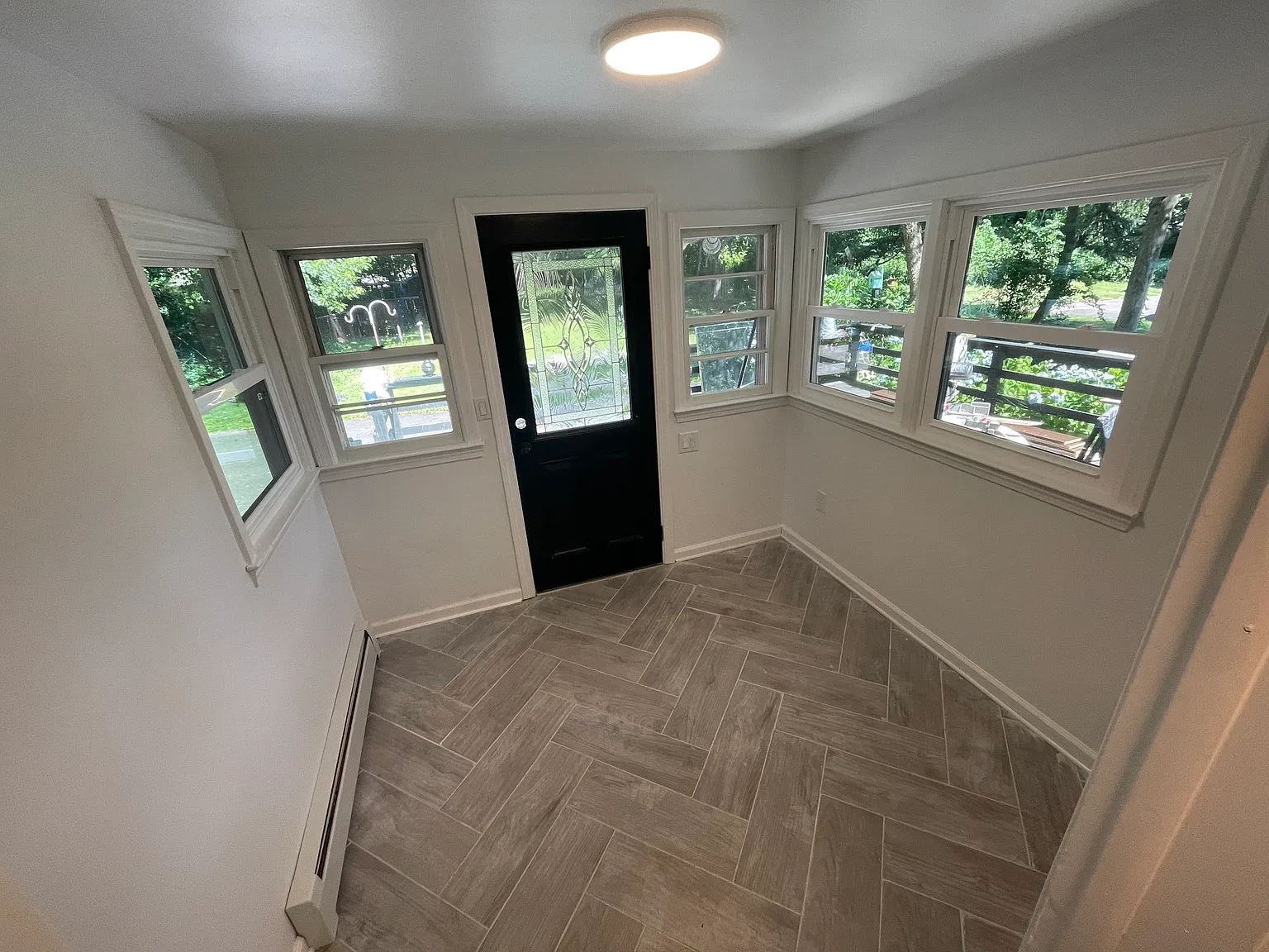 125 Colony St — Photo 4