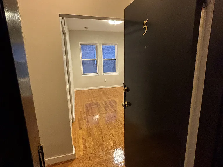 38 Hemenway St #9 — Photo 11