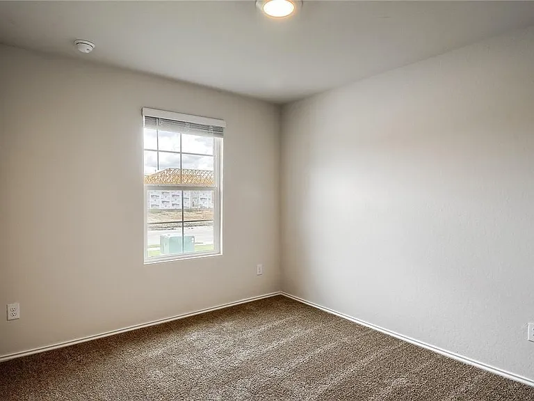745 Adler Way — Photo 16