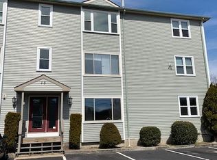 15 Pulaski St APT G, West Warwick, RI 02893