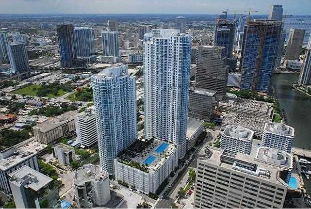 1st image of 950 Brickell Bay Dr APT 3304