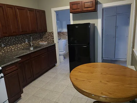 Rented by US # 1 Realty | media 28