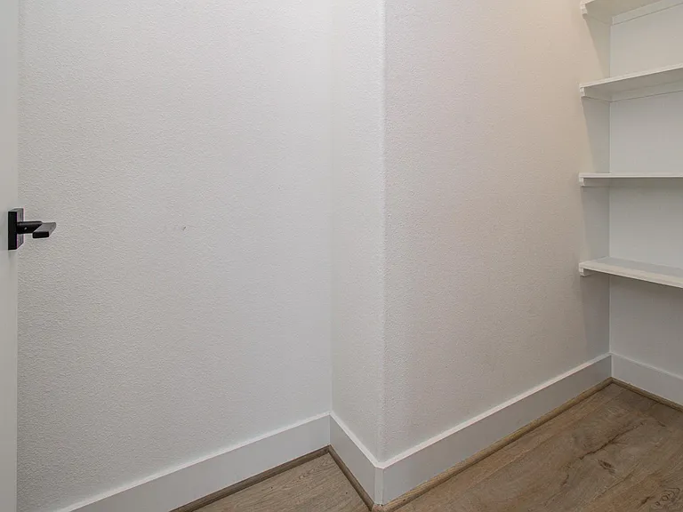 203 Danna Ln #D — Photo 12