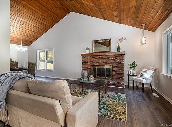 4th image of 189 Northmont Dr