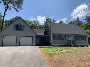 656 County Rd, Wareham, MA 02571
