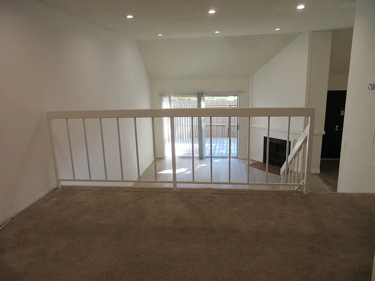 8865 Independence Ave #26 — Photo 11