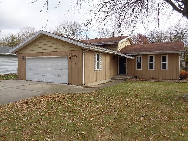 1st image of 2411 Parklake Dr