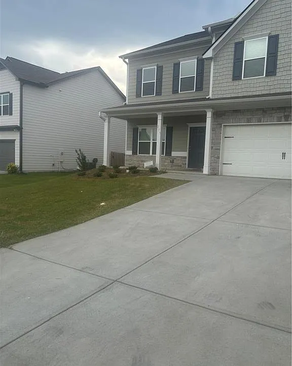 233 Chase Drew Dr SW