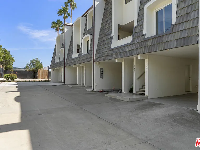 11954 Oceanaire Ln — Photo 32
