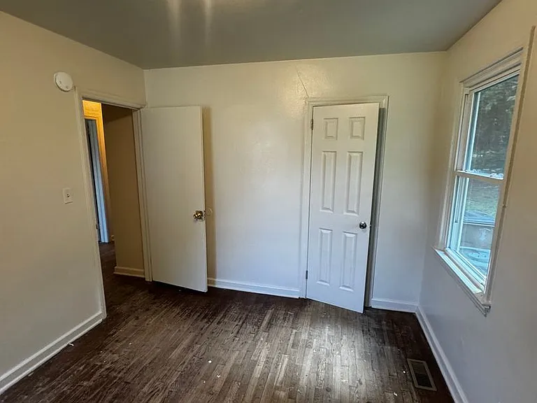109 Felter St — Photo 17