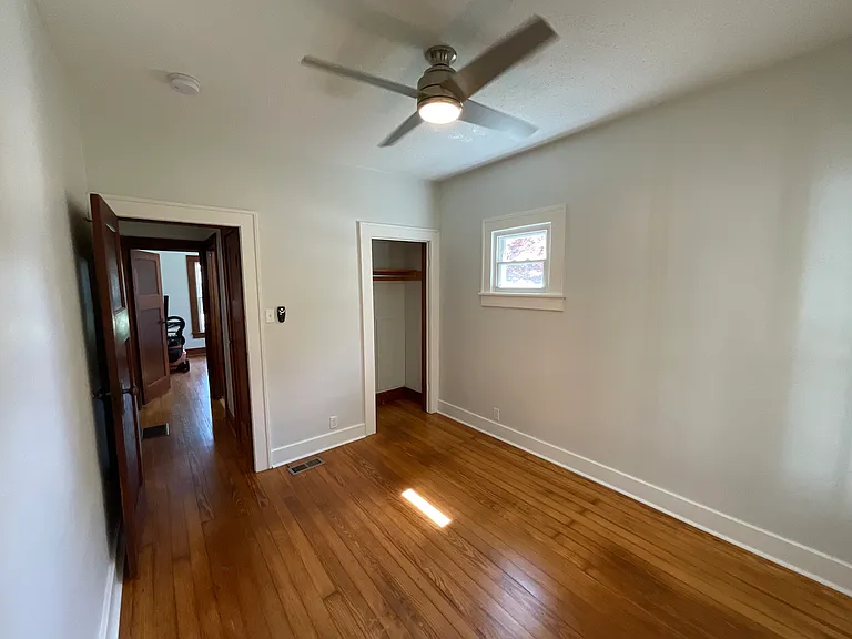 Highview Ave — Photo 9