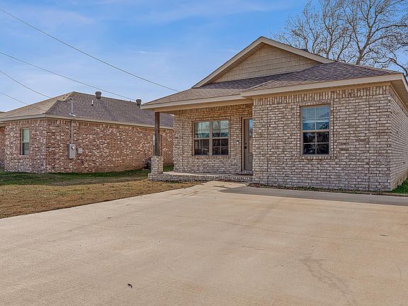 2nd image of 107 Larrison St